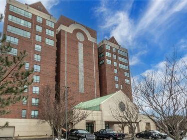 75 Ojibwa #504 Circle, Buffalo, NY 14202
