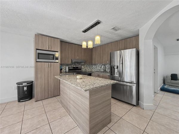 16004 SW 87th Ter , Miami, FL 33193