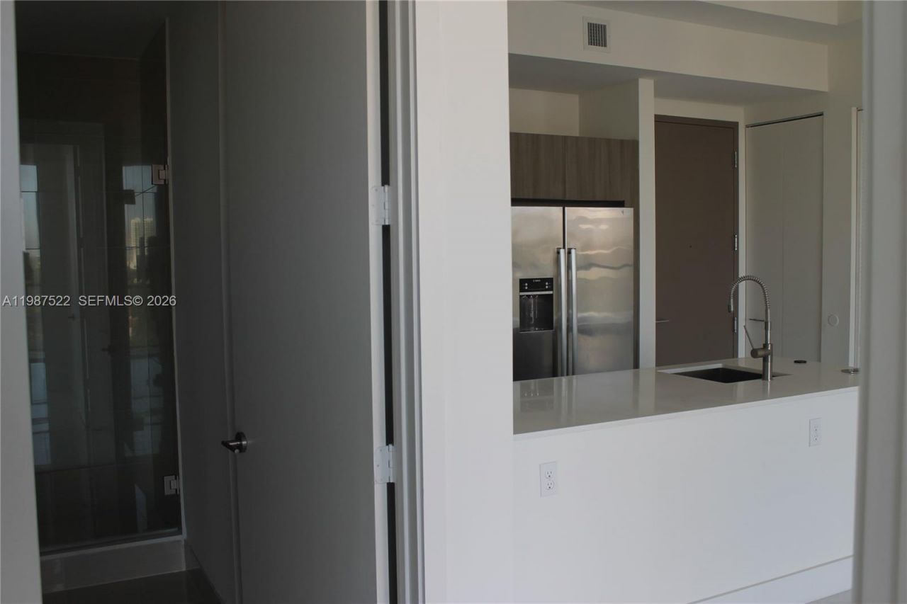 201 SW 17th Rd , Unit 802, Miami, FL 33129 Photo