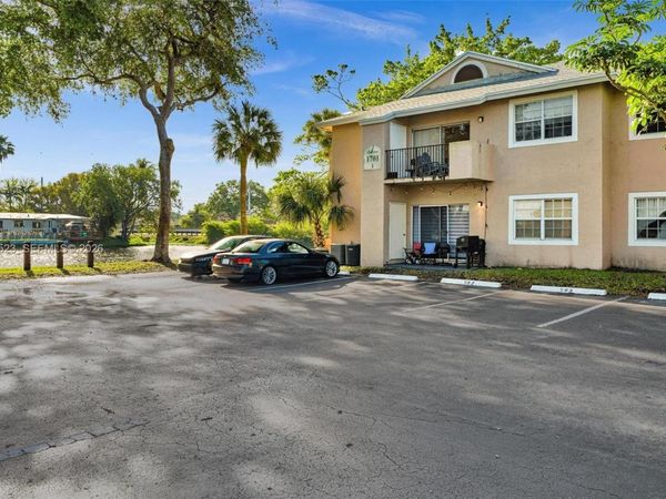 1701 NW 96th Ter , Unit 1C, Pembroke Pines, FL 33024