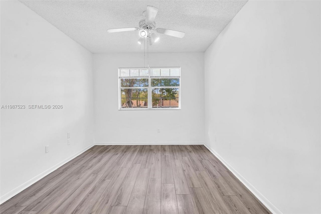 1701 NW 96th Ter , Unit 1C, Pembroke Pines, FL 33024 Photo