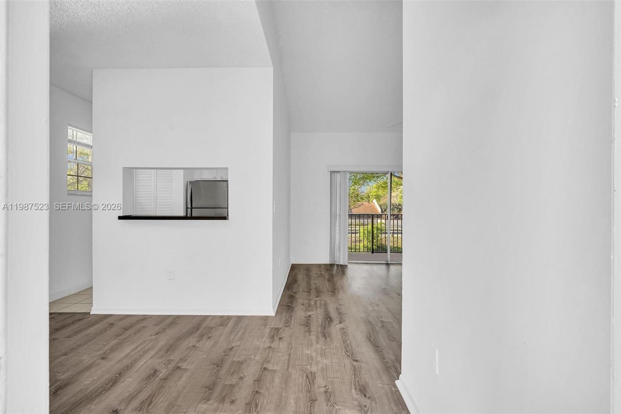 1701 NW 96th Ter , Unit 1C, Pembroke Pines, FL 33024 Photo