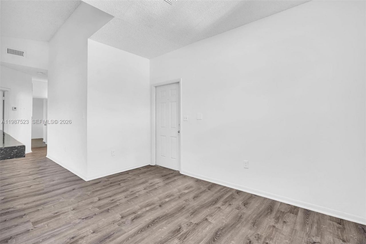 1701 NW 96th Ter , Unit 1C, Pembroke Pines, FL 33024 Photo