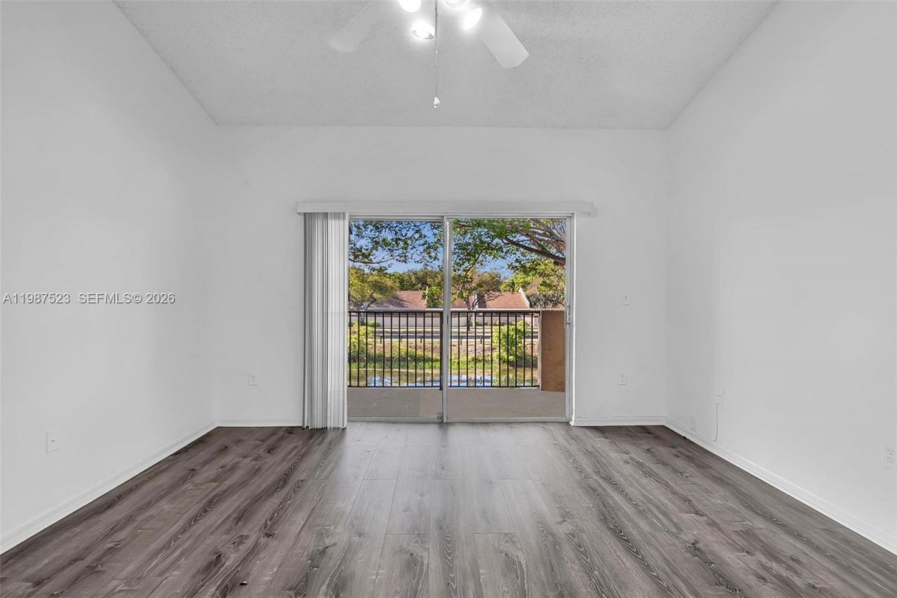 1701 NW 96th Ter , Unit 1C, Pembroke Pines, FL 33024 Photo
