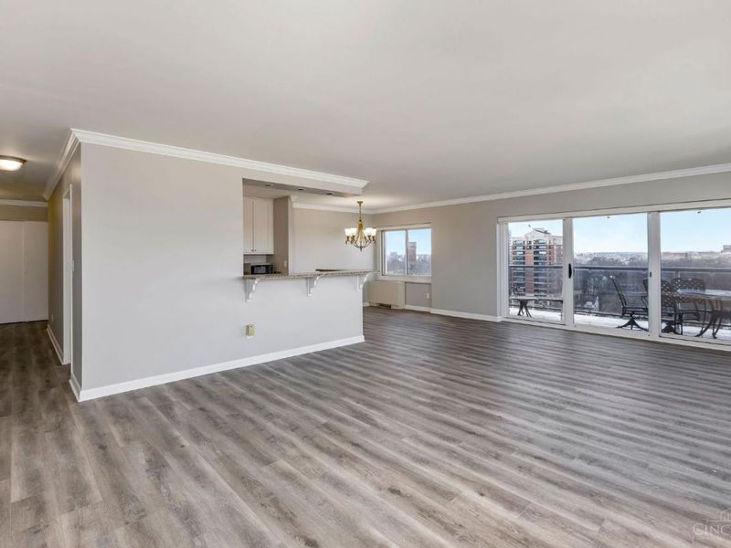 2200 Victory Parkway, Unit 1907, Cincinnati, OH 45206 Photo 2