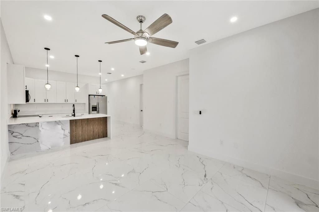 521 Lillon Ave S, Lehigh Acres, FL 33974 Photo