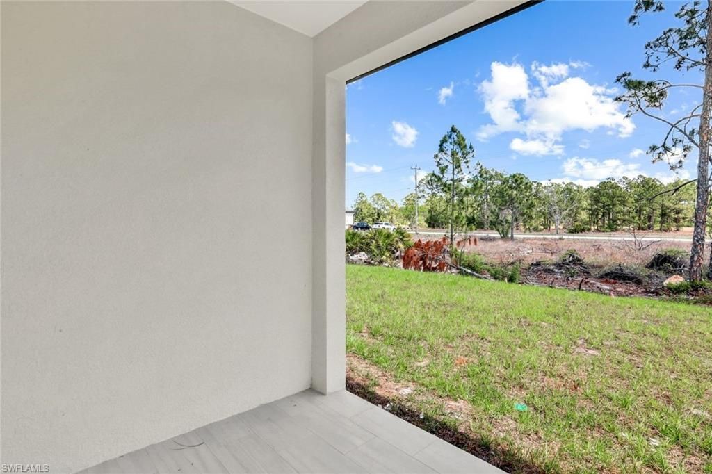 521 Lillon Ave S, Lehigh Acres, FL 33974 Photo