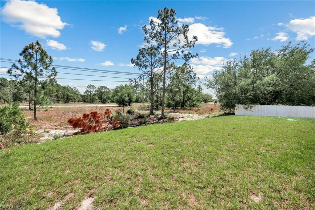 521 Lillon Ave S, Lehigh Acres, FL 33974 Photo