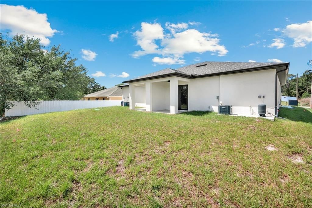 521 Lillon Ave S, Lehigh Acres, FL 33974 Photo