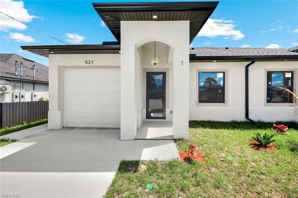 521 Lillon Ave S, Lehigh Acres, FL 33974 Photo