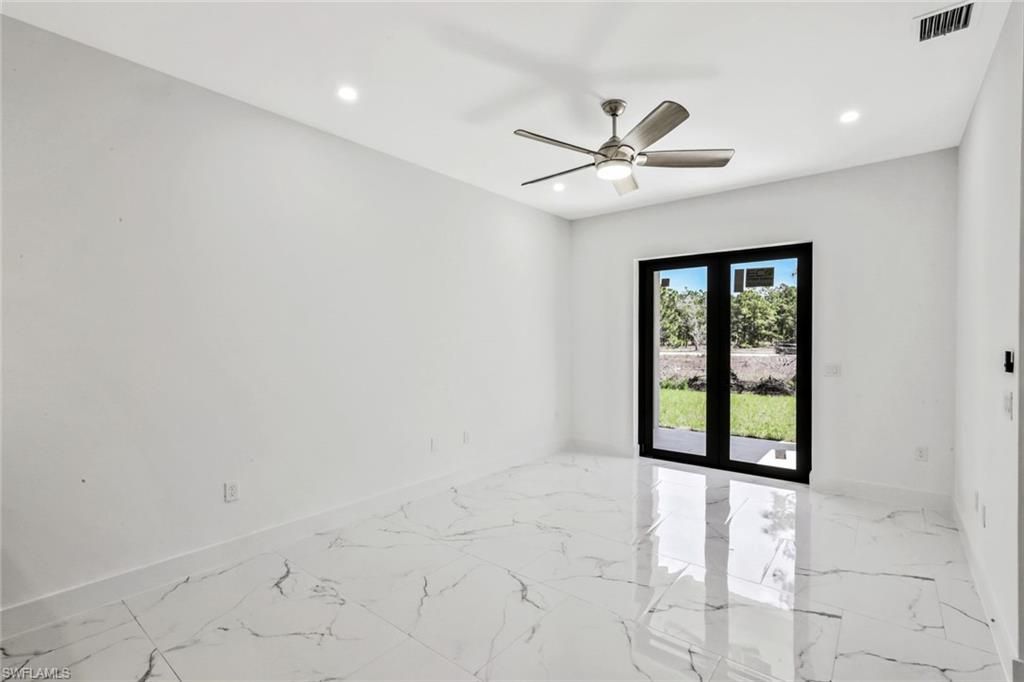 521 Lillon Ave S, Lehigh Acres, FL 33974 Photo