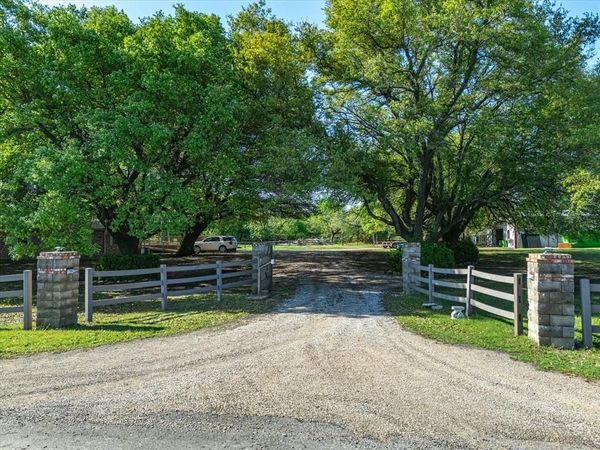 1302 Forreston Road, Waxahachie, TX 75165
