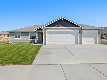 6562 W 30th Pl, Kennewick, WA 99338