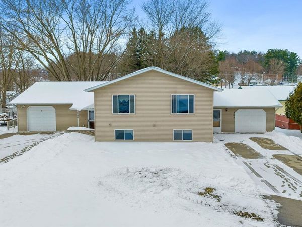 306-308 N East Street, La Valle, WI 53941