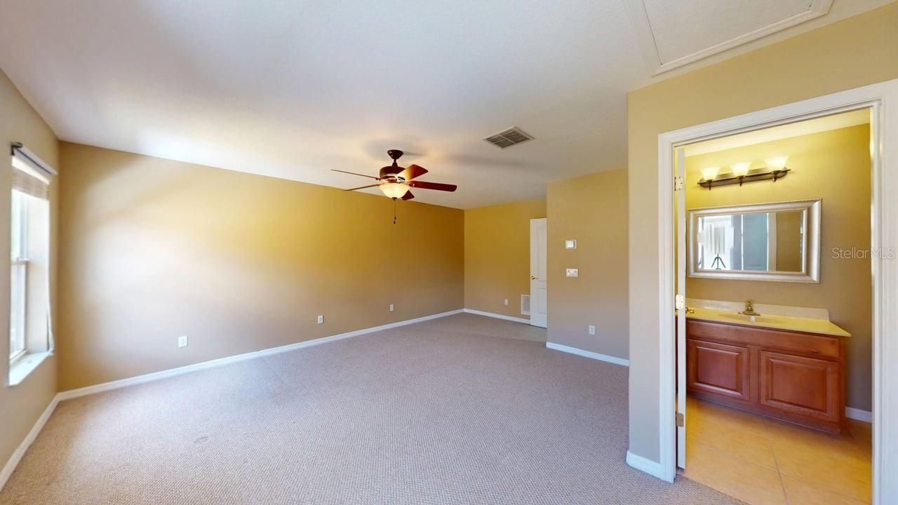 5108 Legacy Oaks Drive , Orlando, FL 32839 Photo