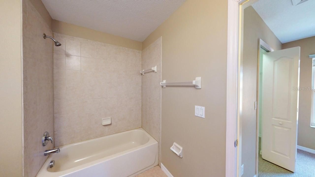 5108 Legacy Oaks Drive , Orlando, FL 32839 Photo