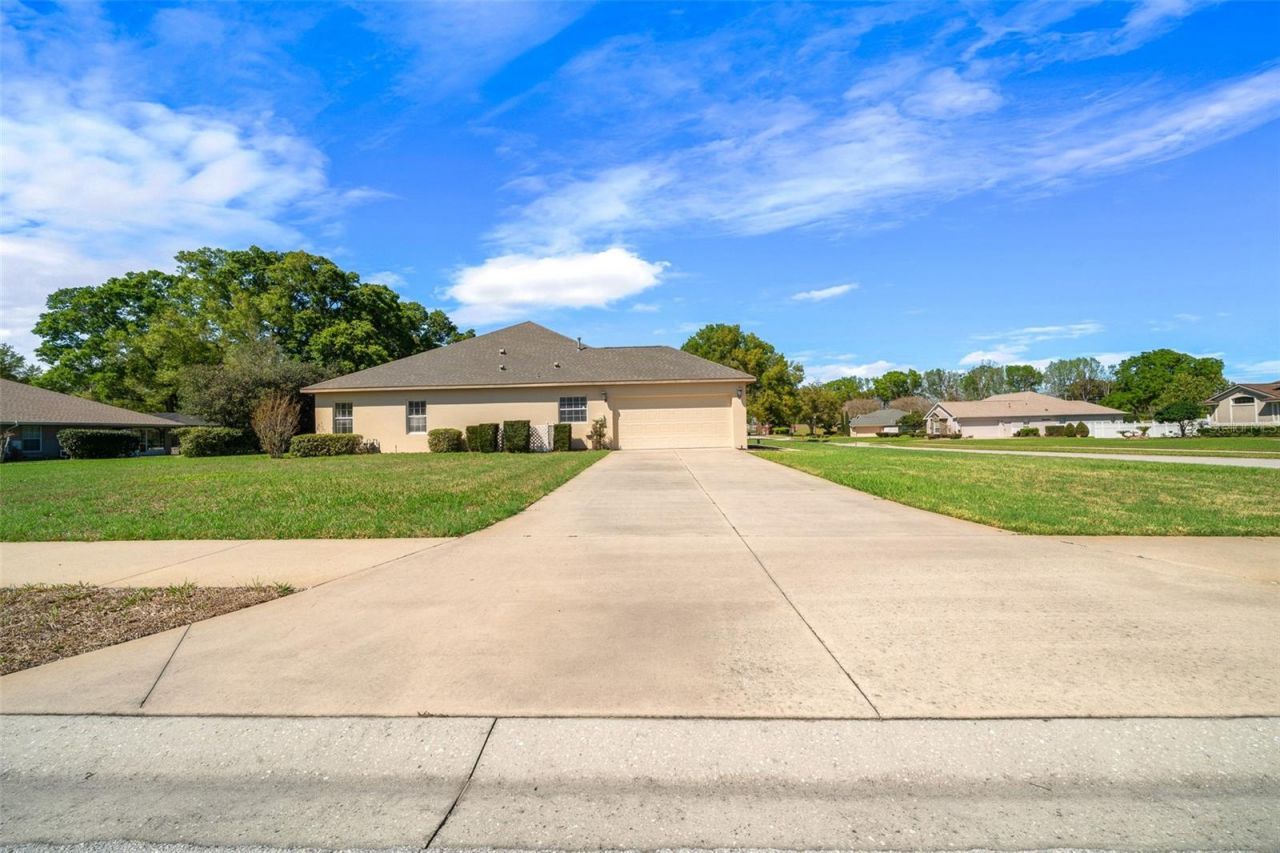 5073 SE 39th Loop , Ocala, FL 34480 Photo