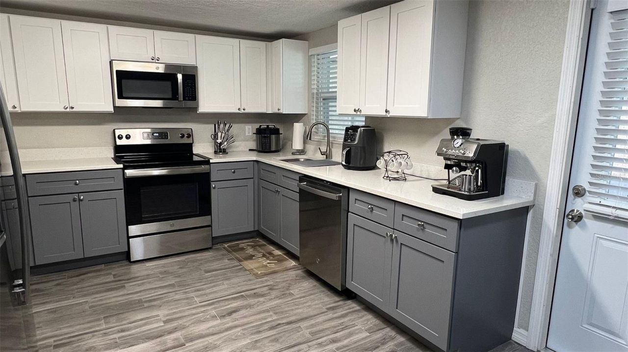 2705 Gardner Place, Holiday, FL 34691 Photo