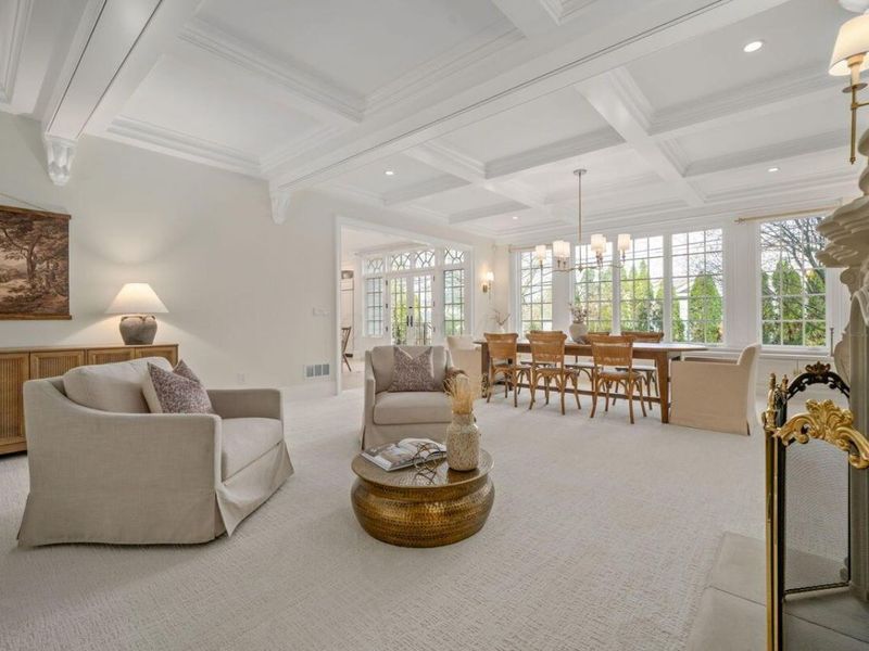 2528 Onandaga Drive, Columbus, OH 43221 Photo 13