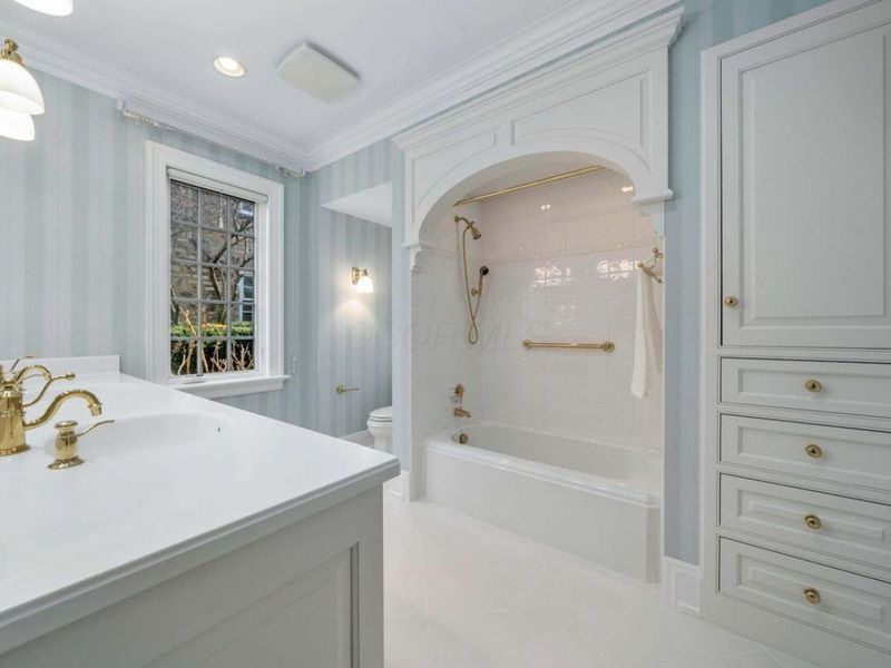 2528 Onandaga Drive, Columbus, OH 43221 Photo 39