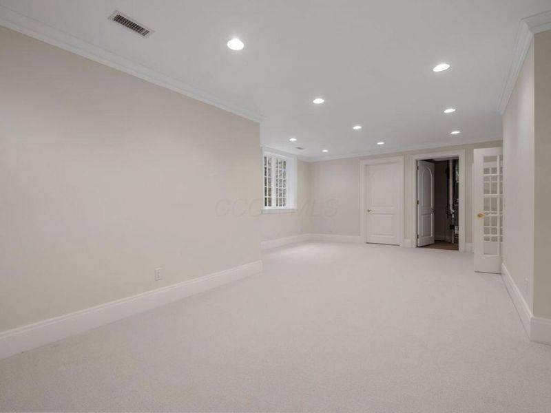 2528 Onandaga Drive, Columbus, OH 43221 Photo 82