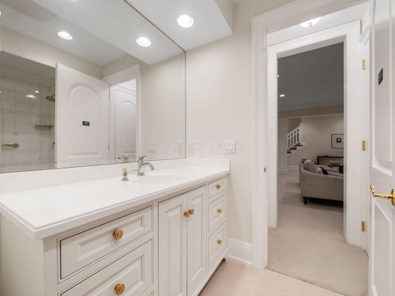 2528 Onandaga Drive, Columbus, OH 43221 Photo 87