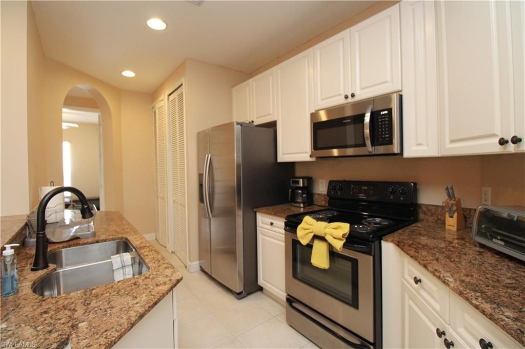 1360 Sweetwater Cv, Unit 202, Naples, FL 34110 Photo