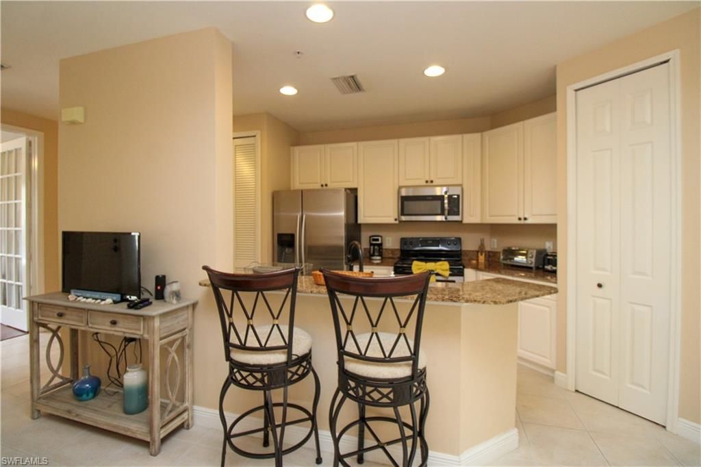 1360 Sweetwater Cv, Unit 202, Naples, FL 34110 Photo