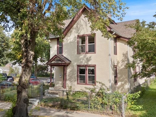 1001 26th Avenue NE, Minneapolis, MN 55418
