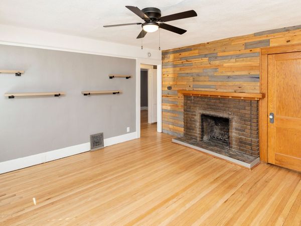 2704 61st Street, Des Moines, IA 50322