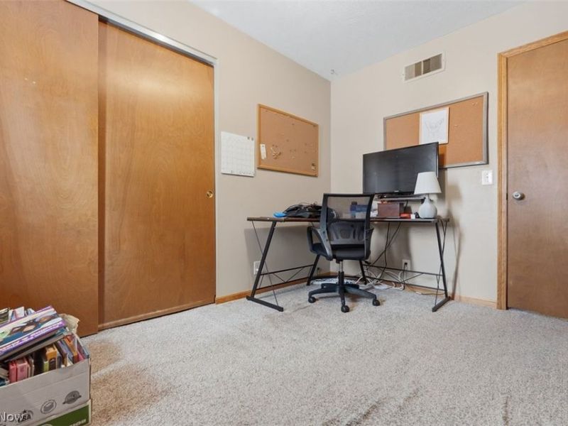 100 Rauch Drive, Marietta, OH 45750 Photo 27