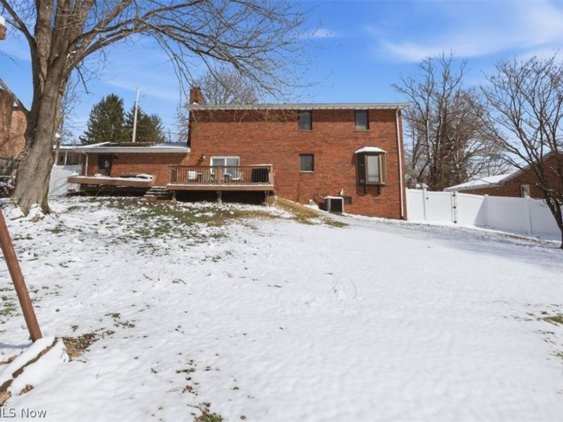 100 Rauch Drive, Marietta, OH 45750 Photo 3