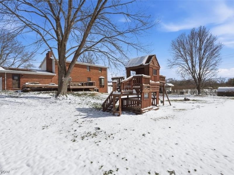 100 Rauch Drive, Marietta, OH 45750 Photo 4