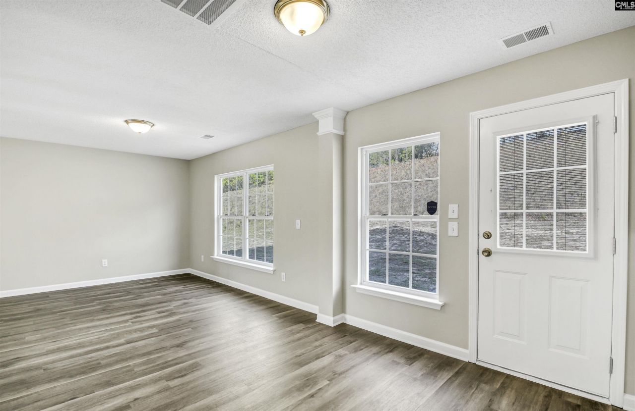 112 Wesley Court Photo 11