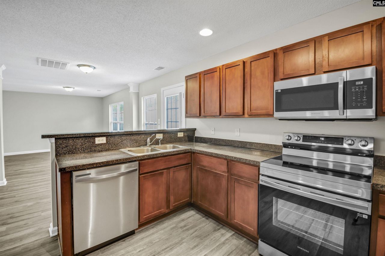 112 Wesley Court Photo 15