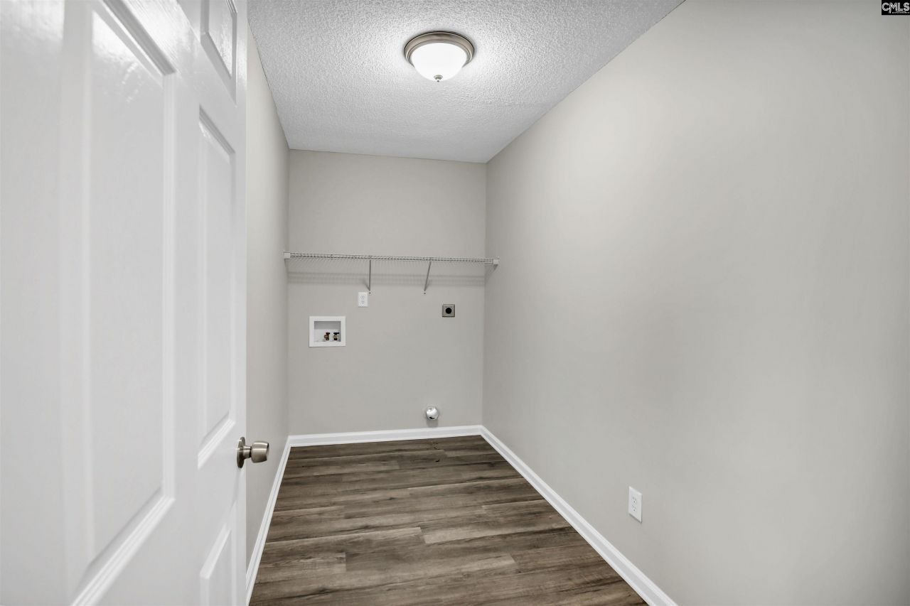 112 Wesley Court Photo 17