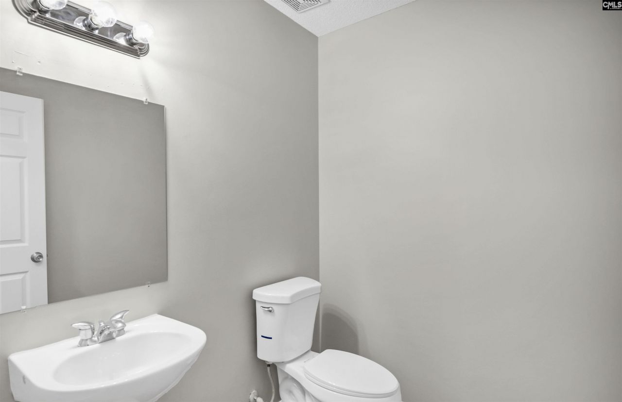 112 Wesley Court Photo 18