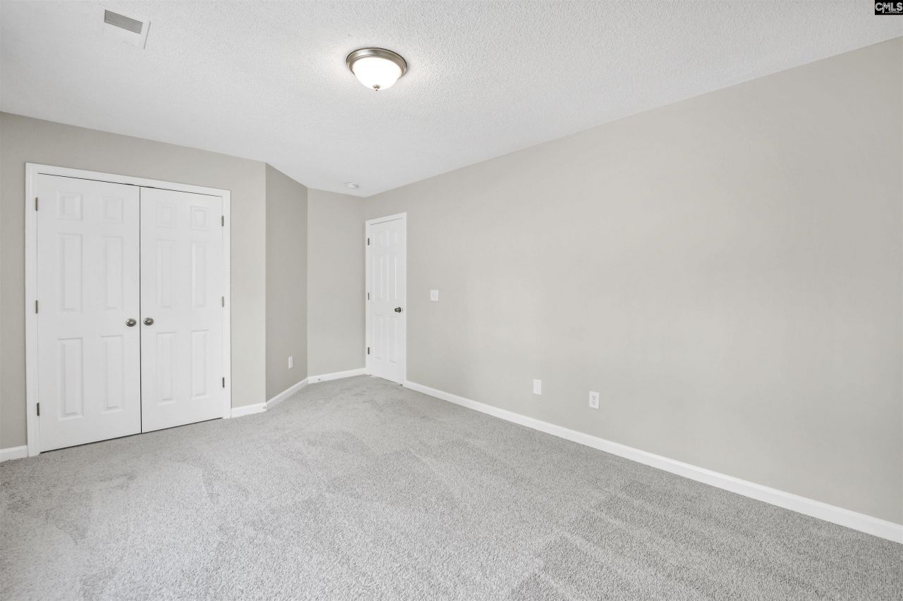 112 Wesley Court Photo 24