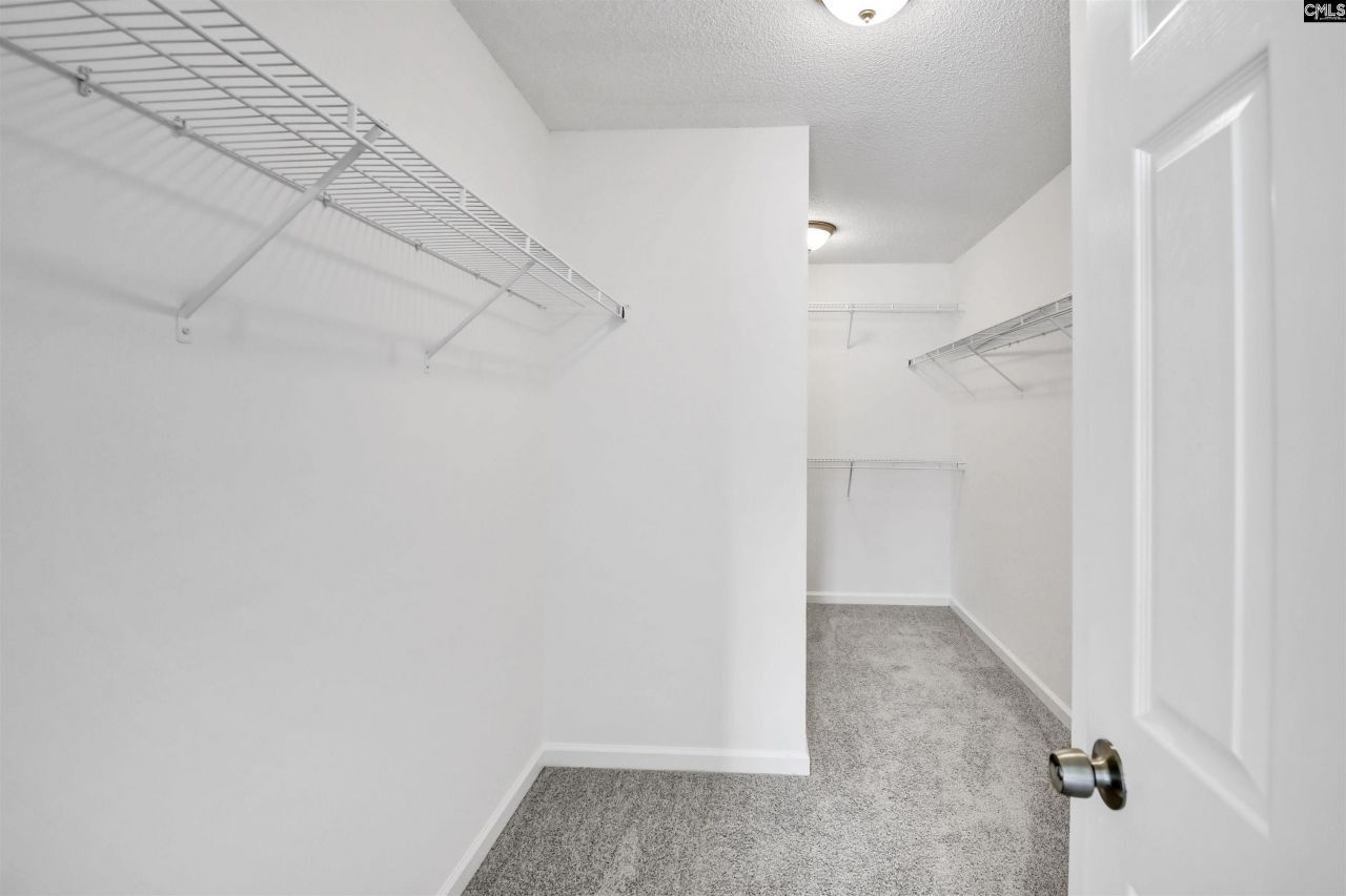 112 Wesley Court Photo 31