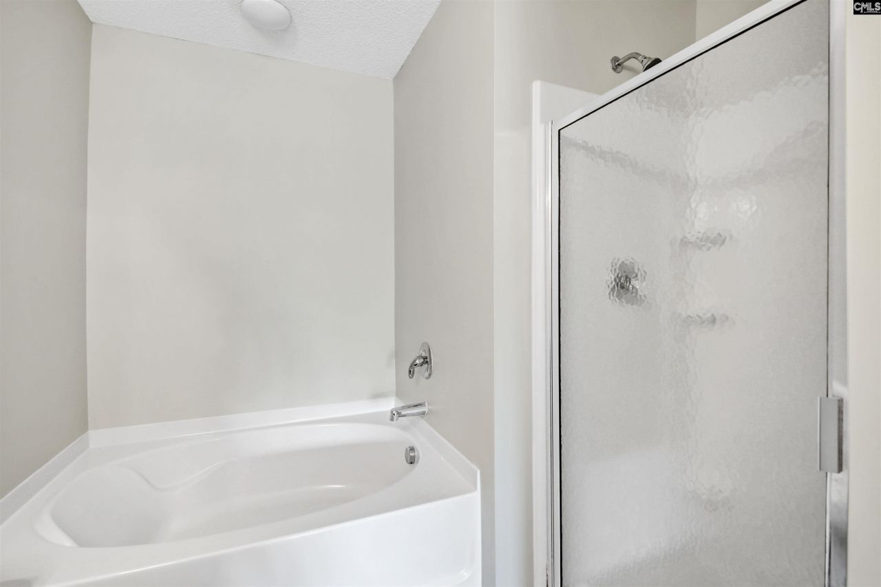 112 Wesley Court Photo 33