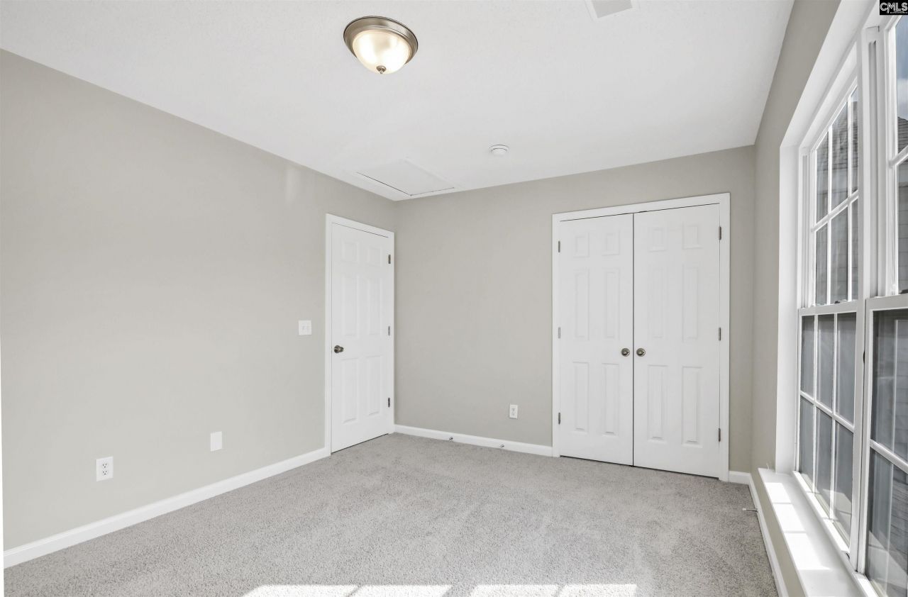 112 Wesley Court Photo 36