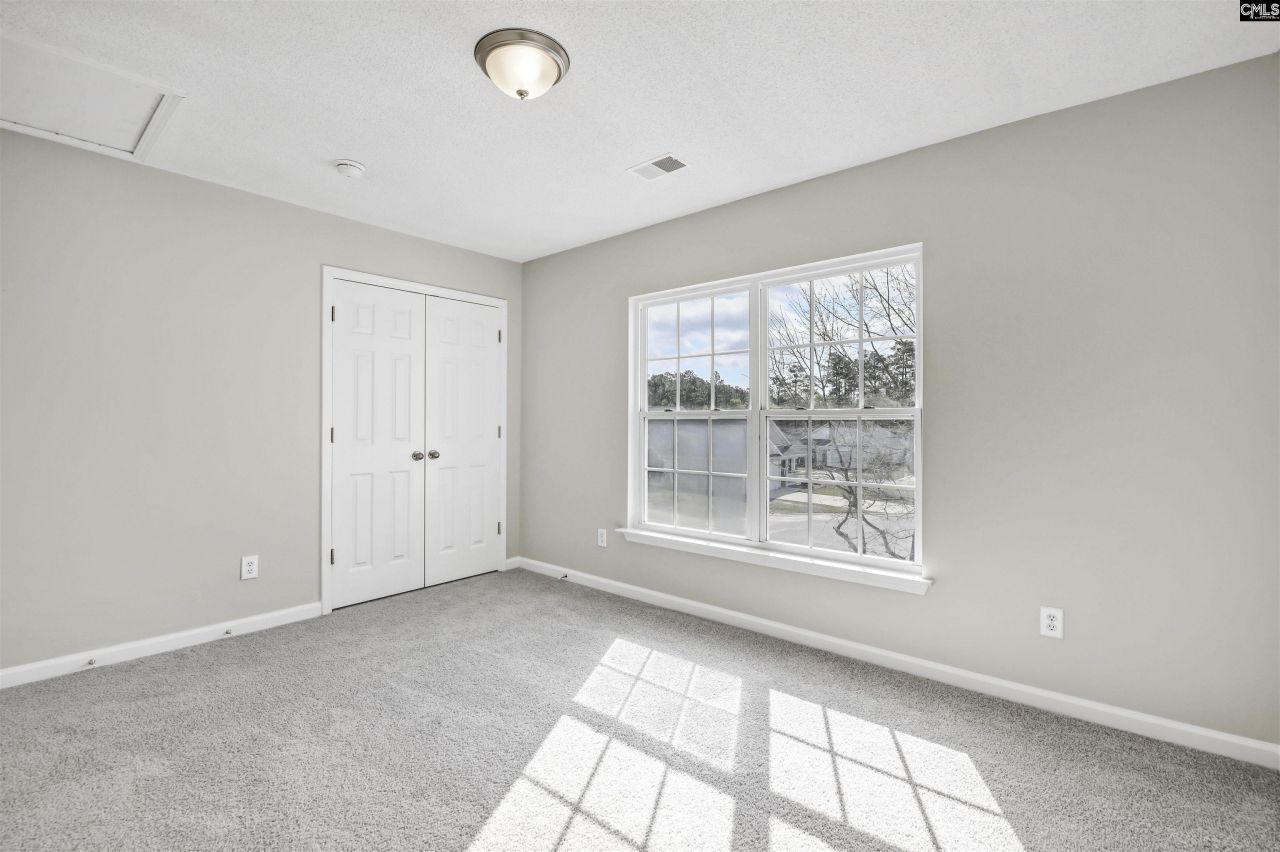 112 Wesley Court Photo 38