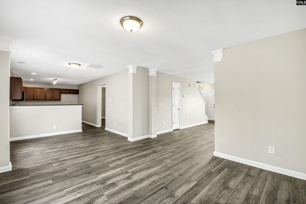 112 Wesley Court Photo 9