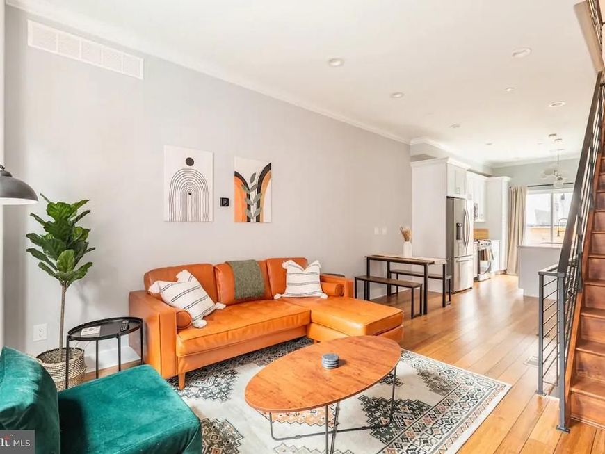 711 Mercy Street, Philadelphia, PA 19148 Main Photo