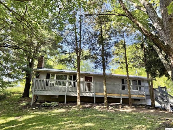 675 Berry Road, Howard, OH 43028