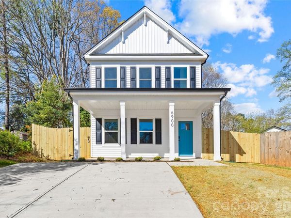 6900 Barrington Drive , Charlotte, NC 28215
