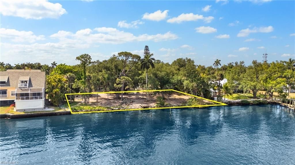 3541-3543 E Riverside Dr , Fort Myers, FL 33916 Photo