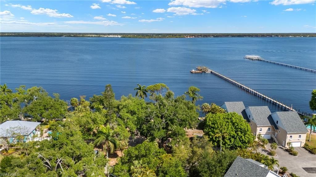 3541-3543 E Riverside Dr , Fort Myers, FL 33916 Photo