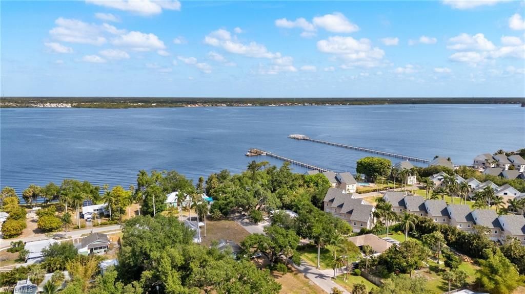 3541-3543 E Riverside Dr , Fort Myers, FL 33916 Photo