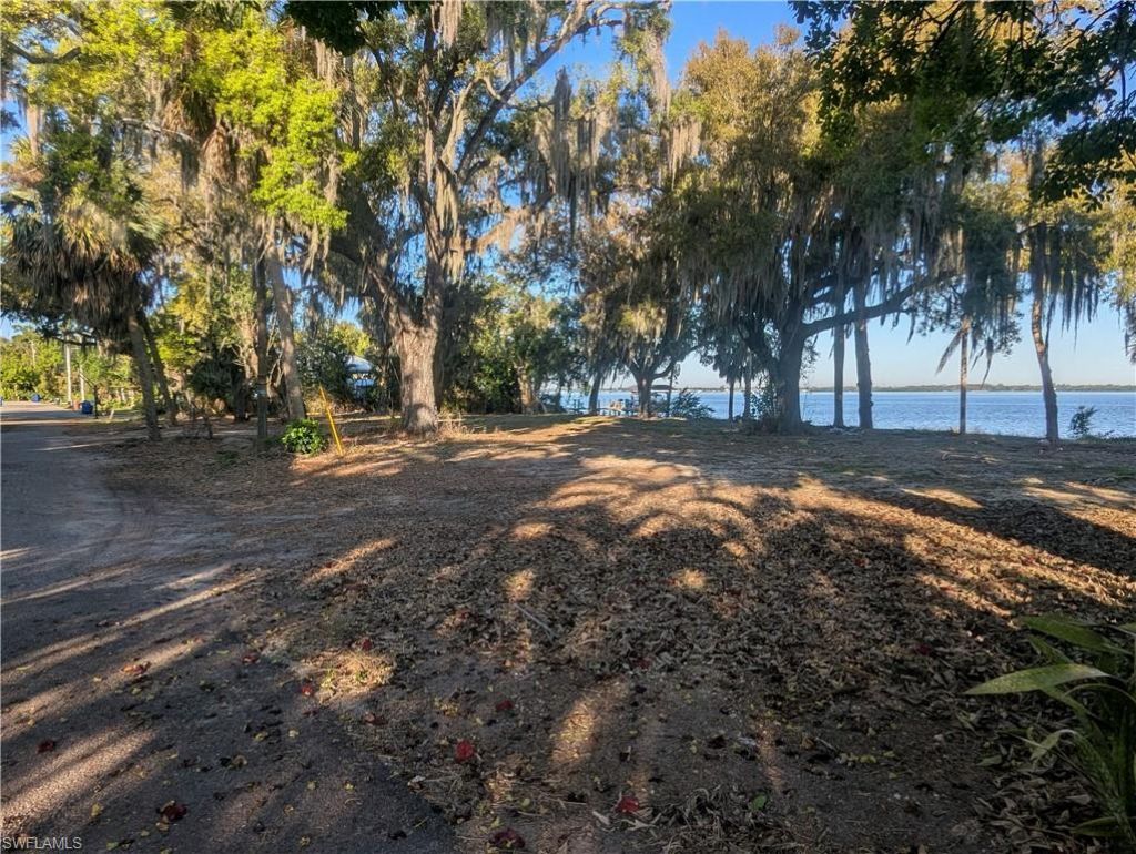 3541-3543 E Riverside Dr , Fort Myers, FL 33916 Photo